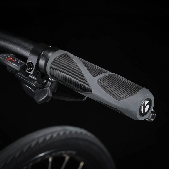 hybrid-bikes_trek-fx-2-disc_v04