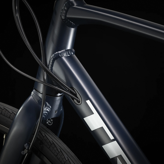 hybrid-bikes_trek-fx-2-disc_v11